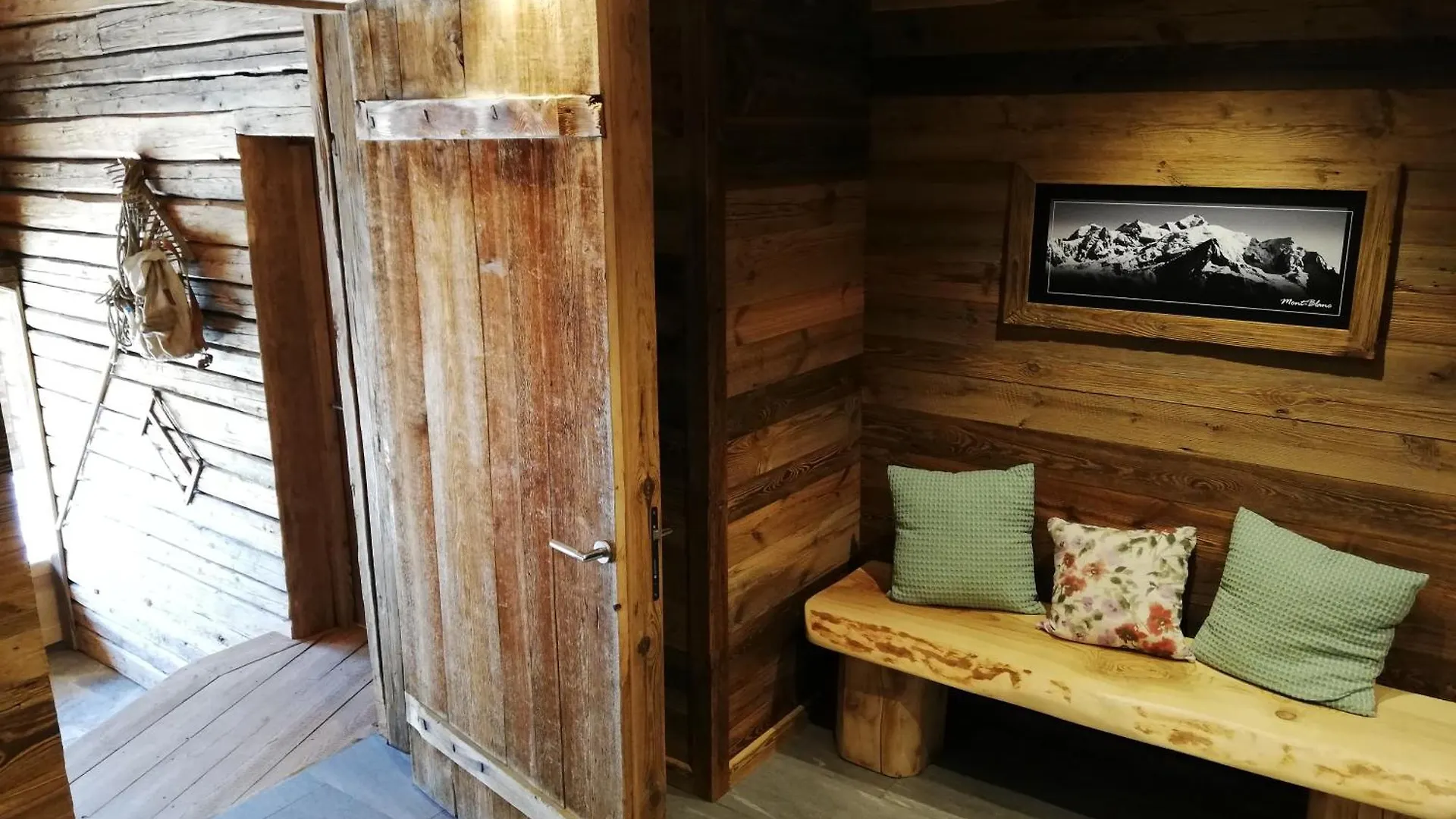 Chambres Et Tables D'Hotes Le Choton A Nono - Col Du Joly Beaufortain Hauteluce Bed & Breakfast